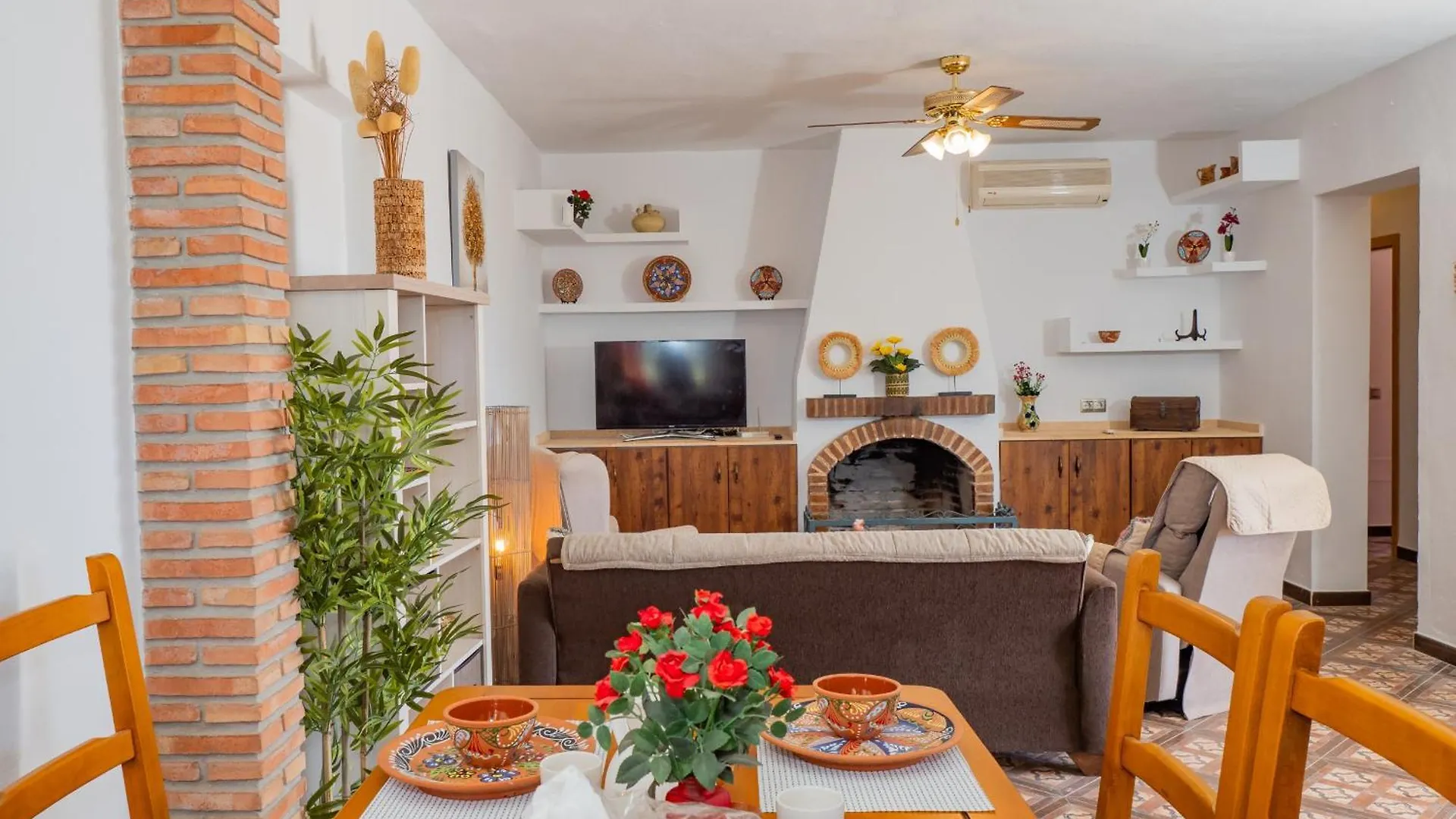 Cubo'S Casa Rural Vimar Alhaurin Alhaurín el Grande 0*,  スペイン